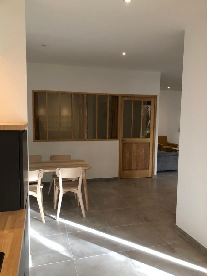 Bel appartement avec piscine chauffée Pezens Exterior foto