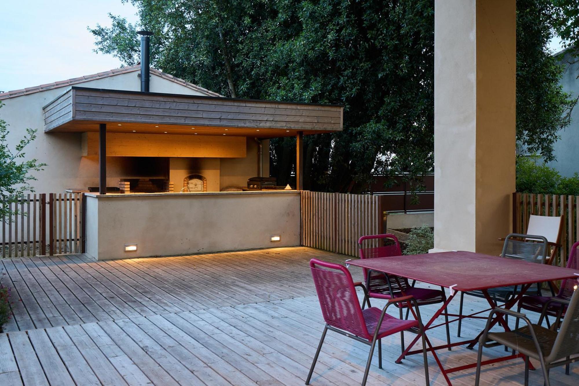 Bel appartement avec piscine chauffée Pezens Exterior foto