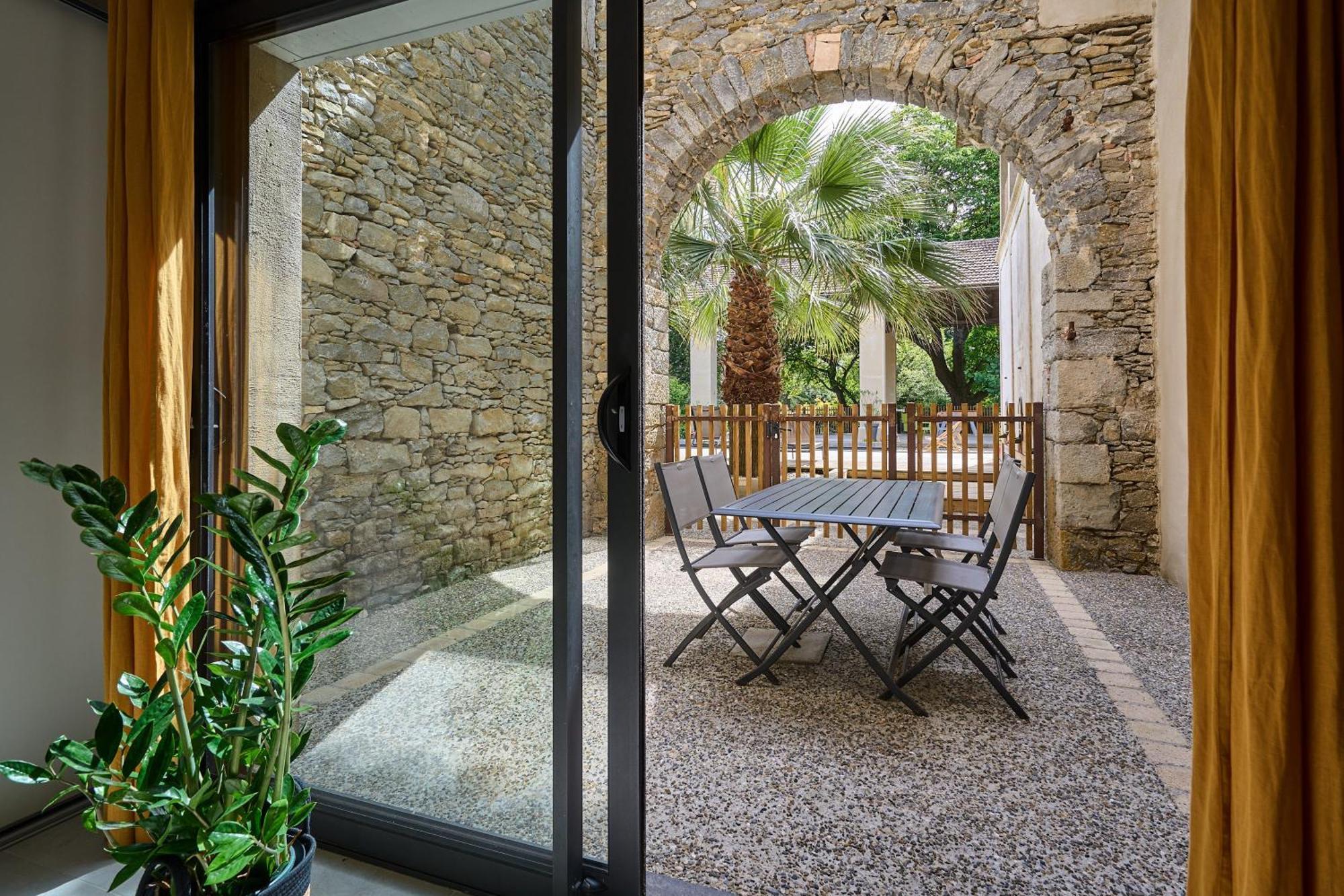 Bel appartement avec piscine chauffée Pezens Exterior foto